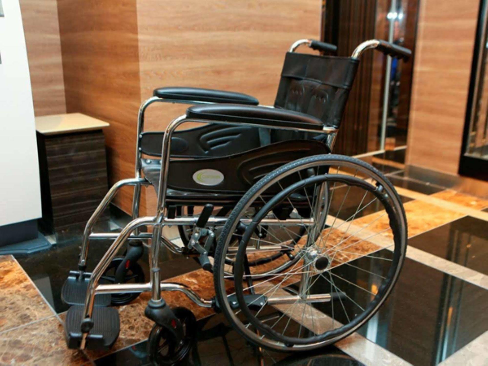 APA Hotel Shimbashi Toranomon Tokyo Esterno foto